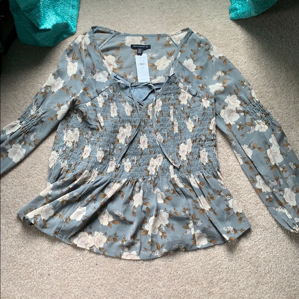American Eagle never been worn floral top